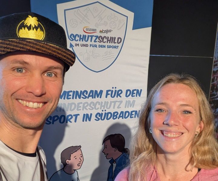 Heiko und Cita vor dem Schutzschild-Rollup